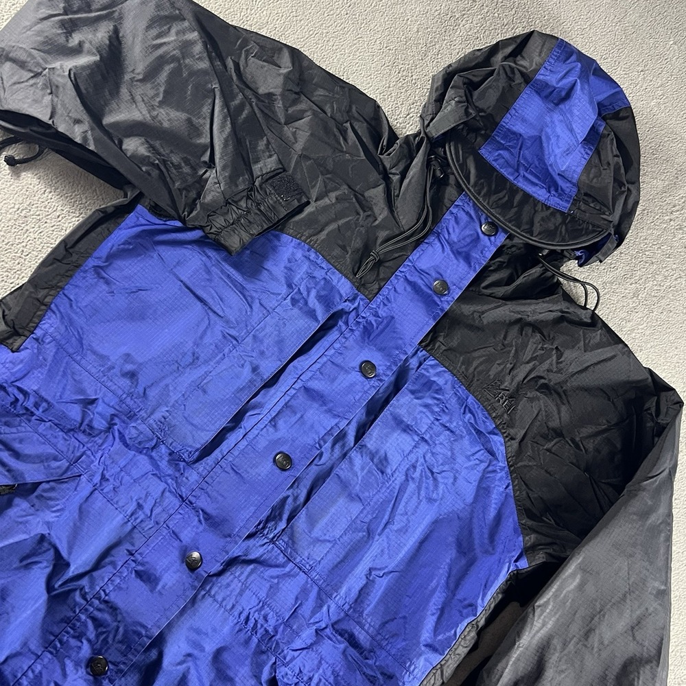 Vintage REI GoreTex Jacket Women S Blue Black Waterproof Hooded Rip Stop Zip Pit